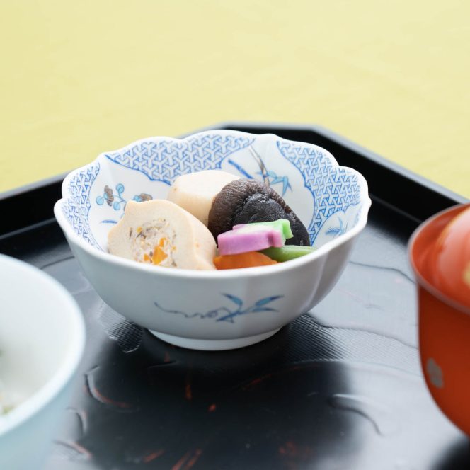 
					Mengungkap Makna di Balik Penggunaan Mangkok Warna Biru di Restoran Jepang