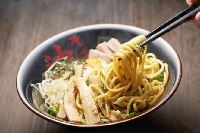 
					Menikmati Kelezatan Tsukemen dan Abura Soba