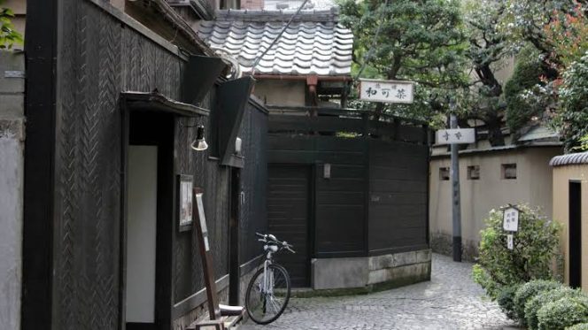 
					Menjelajahi Kagurazaka, Pesona Tersembunyi di Jantung Tokyo