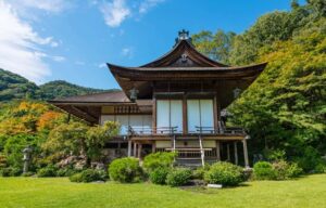 7 Aktivitas Mag⁠is Di Arashiyama Bamboo Forest Selain​ Foto, Dari Sungai Hozu Hingga Kuil Rah⁠asi​a