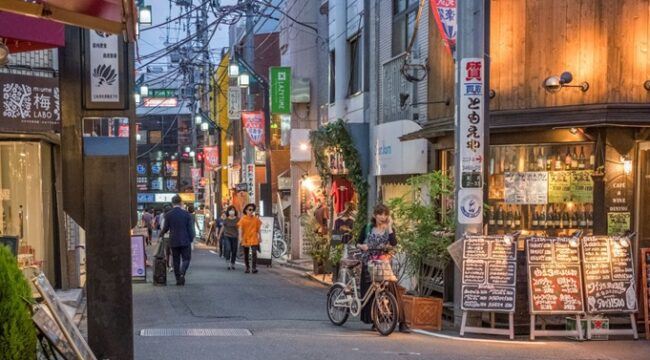 7 Kafe Terunik Di Shimokitazawa: Dari Jazz Hingga Crepes Ala Ghibli
