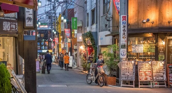 
					7 Kafe Terunik Di Shimokitazawa: Dari Jazz Hingga Crepes Ala Ghibli
