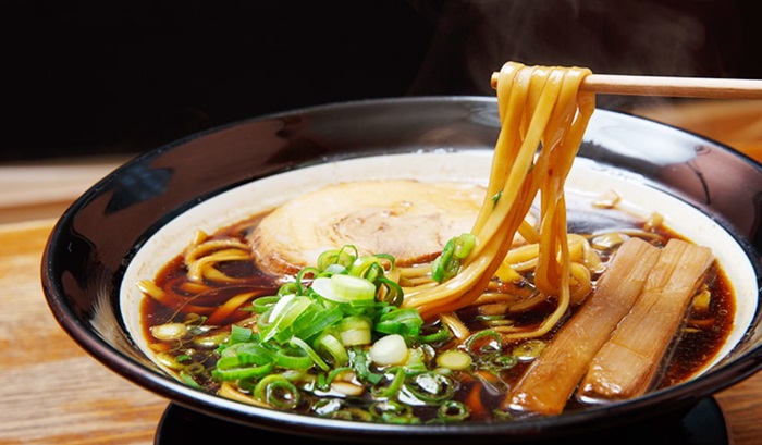 Rekomendasi Makanan Jalanan Saat Berkunjung Ke Dotonbori