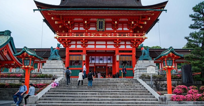 Ryokotomo - Itinerary 7 Hari di Jepang Musim Gugur 2026 Rute Tokyo Kawaguchiko Kyoto 6ac4ae955e39f Itinerary 7 Hari Di Jepang Musim Gugur 2026: Rute Tokyo – Kawaguchiko – Kyoto