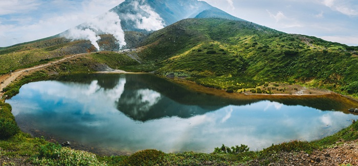 Ryokotomo - Rekomendasi Destinasi Daun Merah Terawal di Hokkaido untuk Liburan 6ac84d074c324 Rekomendasi Destinasi Daun Merah Terawal Di Hokkaido Untuk Liburan